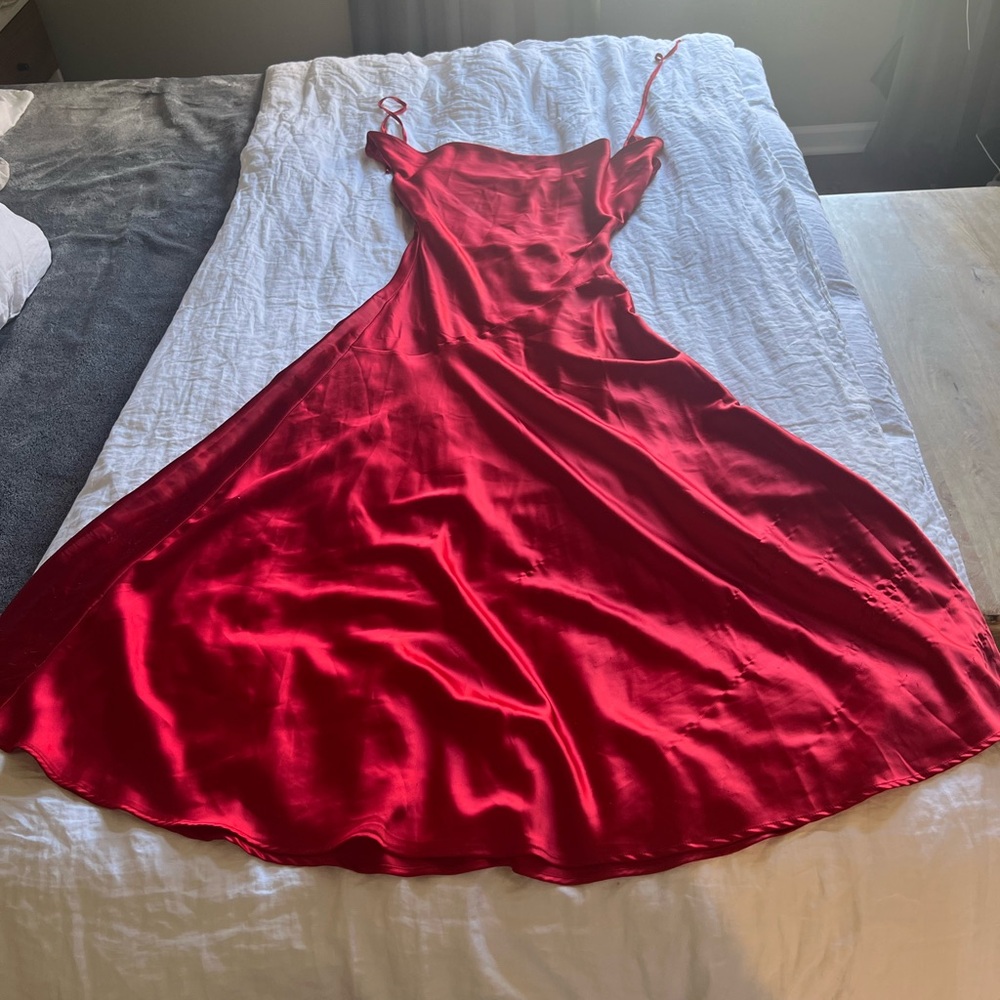 Commense Backless Satin Cowl Neck Red Maxi Dress - Snag at Hem - Picture 4 of 8